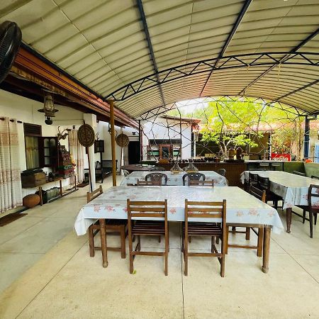 Mangala Lodge Kurunegala Exterior photo